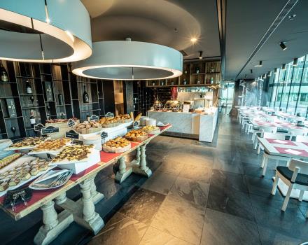 Taste and energy in our hotel''s breakfast buffet in Padua
