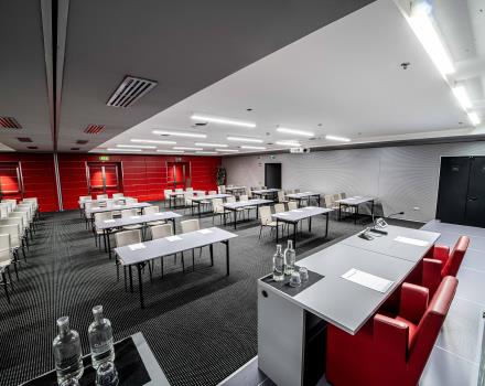 The BW Plus Net Tower Hotel has a meeting center with 7 rooms