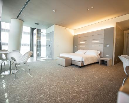 Ampiezza, comfort e design nelle camre superior del BW Plus Net Tower Hotel