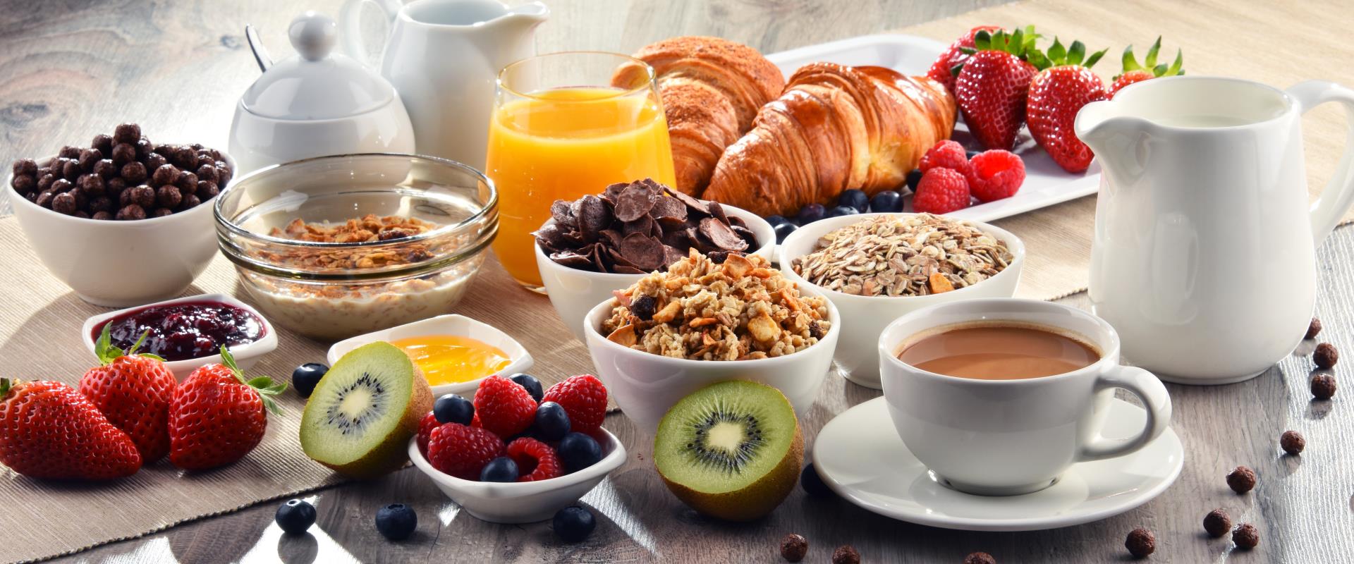 Breakfast is free for Platinum, Diamond and Diamond Select BWR® members!